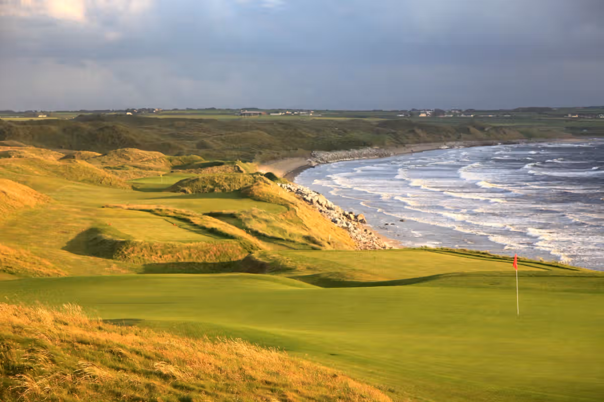 Links golf course on the Kerry coast